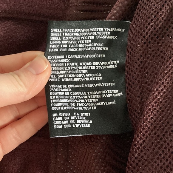 Guess Winter Jacket - Picture 6 of 9